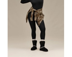 UGG CLASSIC SHORT CRESCENT BLACK