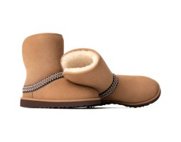 UGG CLASSIC SHORT CRESCENT CHESTNUT