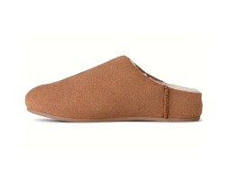 UGG WOMEN'S ELEA SLIP-ON CHESTNUT UGG WOMEN'S ELEA SLIP-ON CHESTNUT