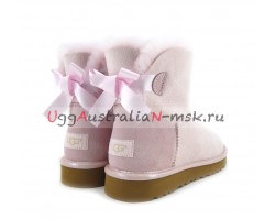 UGG MINI BAILEY BOW II METALLIC SEASHE PINK