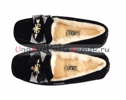 UGG DAKOTA ARROWS & HEART BLACK 