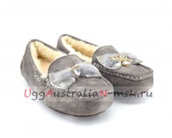 UGG DAKOTA ARROWS & HEART GREY 