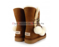 UGG BAILEY BUTTON POM CHESTNUT