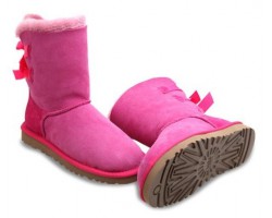 UGG BAILEY BOW DARK PINK