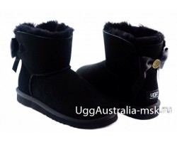 UGG BAILEY BOW MEDALLION BLACK