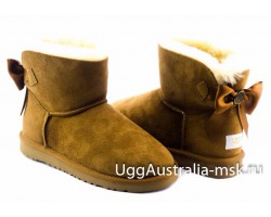 UGG BAILEY BOW MEDALLION CHESTNUT