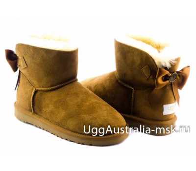 UGG BAILEY BOW MEDALLION CHESTNUT