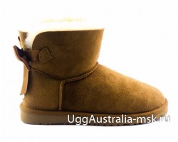 UGG BAILEY BOW MEDALLION CHESTNUT