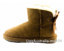 UGG BAILEY BOW MEDALLION CHESTNUT