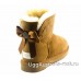 UGG BAILEY BOW MEDALLION CHESTNUT