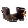 UGG BAILEY BOW MEDALLION CHOCOLATE