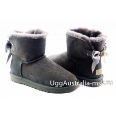 UGG BAILEY BOW MEDALLION GREY