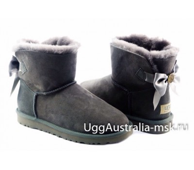 UGG BAILEY BOW MEDALLION GREY