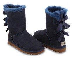 UGG BAILEY BOW NAVY