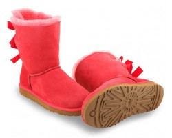 UGG BAILEY BOW RED