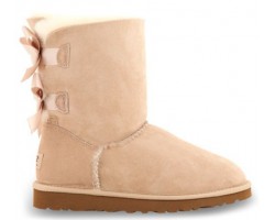 UGG BAILEY BOW SAND