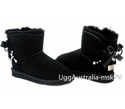 UGG BAILEY BRAID BLACK