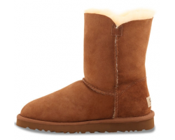 UGG BAILEY BUTTON CHARMS CHESTNUT