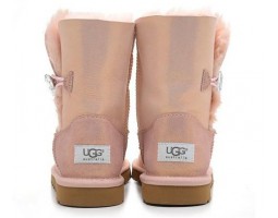 UGG BAILEY BUTTON PINK