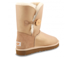 UGG BAILEY BUTTON SOFT GOLD