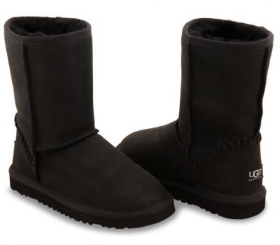 UGG CLASSIC SHORT LEATHER BLACK