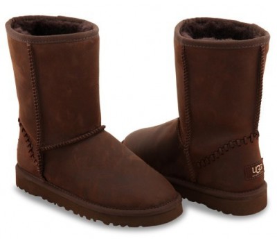 UGG CLASSIC SHORT LEATHER CHOCOLATE