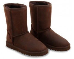 UGG CLASSIC SHORT LEATHER CHOCOLATE