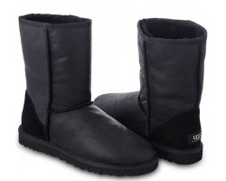 UGG CLASSIC SHORT METALLIC BLACK