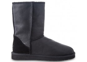 UGG CLASSIC SHORT METALLIC BLACK