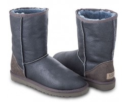 UGG CLASSIC SHORT METALLIC GREY