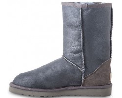 UGG CLASSIC SHORT METALLIC GREY