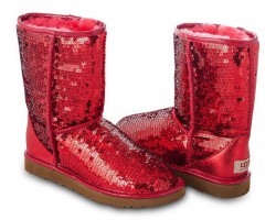 UGG CLASSIC SHORT SPARKLES RED