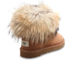 UGG FOX FUR CHESTNUT