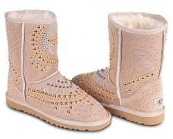 UGG & JIMMY CHOO MANDAH SAND