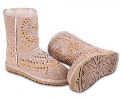 UGG & JIMMY CHOO MANDAH SAND