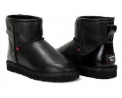 UGG MINI STAR WARS BLACK