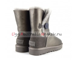 UGG BAILEY BUTTON SHORT II METALLIC PEWTER