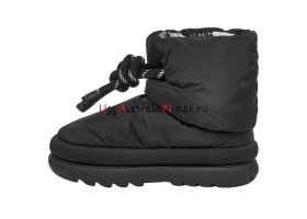 UGG CLASSIC MAXI SHORT BLACK