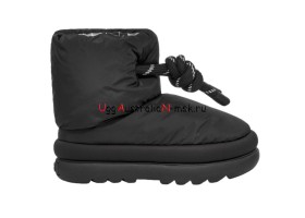 UGG CLASSIC MAXI SHORT BLACK