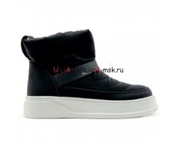 UGG CLASSIC MINI MASCOT BLACK