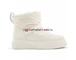 UGG CLASSIC MINI MASCOT WHITE