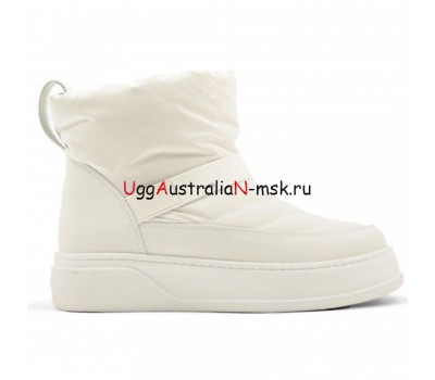 UGG CLASSIC MINI MASCOT WHITE