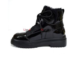 UGG MARTIN PATENT BLACK