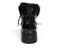 UGG MARTIN PATENT BLACK