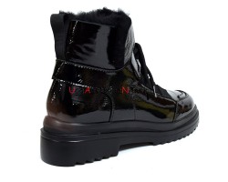 UGG MARTIN PATENT BLACK