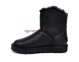 UGG MINI OBLIQUE ZIP BLACK