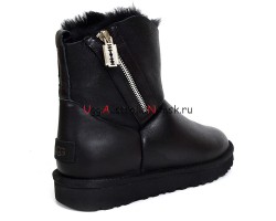 UGG MINI OBLIQUE ZIP BLACK