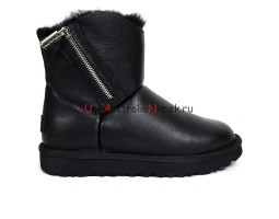 UGG MINI OBLIQUE ZIP BLACK