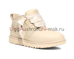 UGG NEUMEL FT WHITE LEATHER