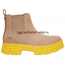 UGG ASHTON CHELSEA BOOT SAND